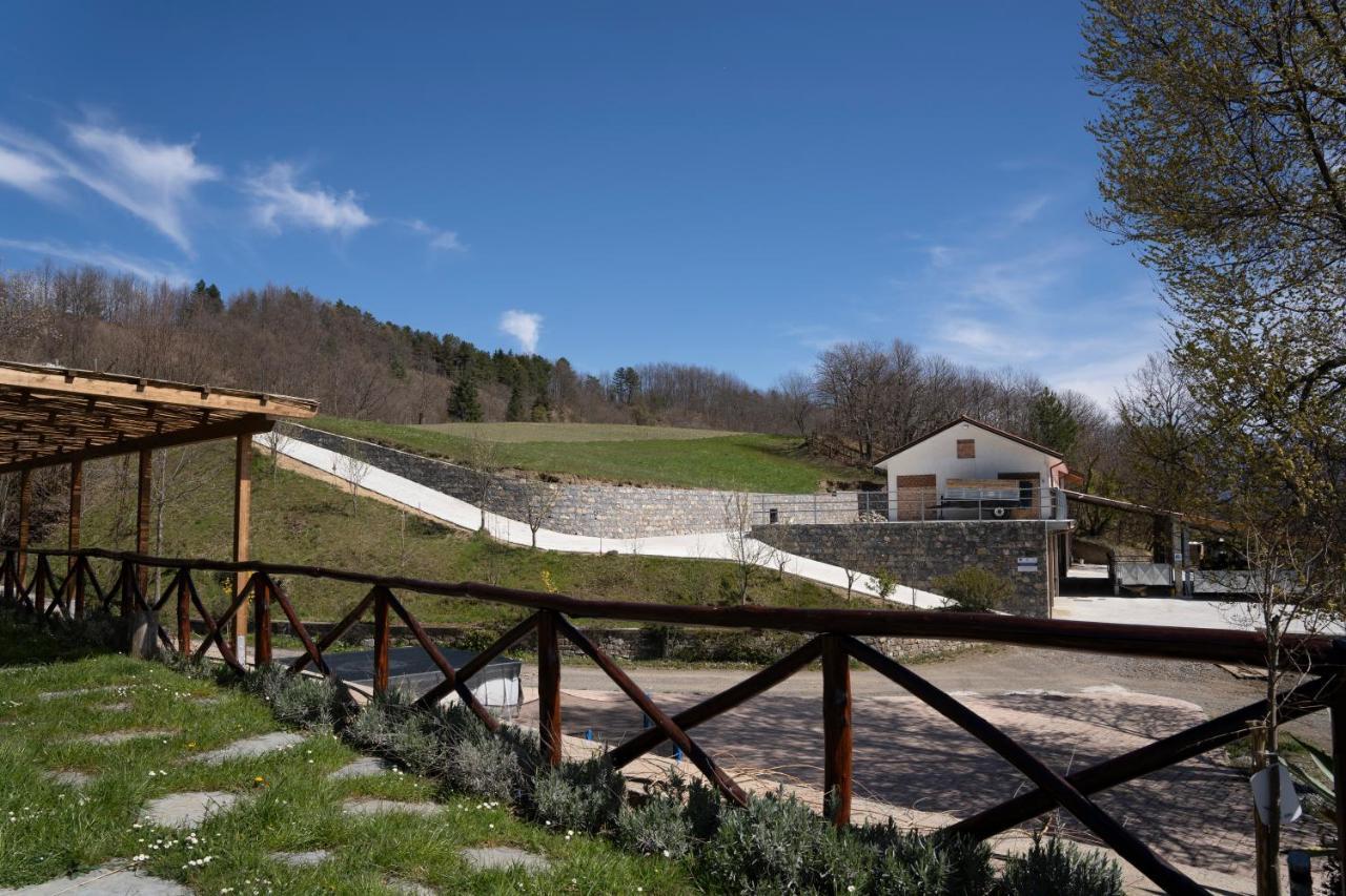 028 - Agriturismo "Il Boschetto" Con Piscina, Pace E Natura - Camera Familiare Cavizzano Exterior foto